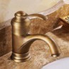 Centerset Single Handle One Hole in Antique Brass Bathroom Sink Tap
