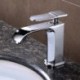 Centerset Single Handle One Hole in Chrome Bathroom Sink Tap