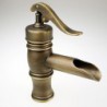 Centerset Single Handle One Hole in Antique Brass Bathroom Sink Tap