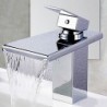 Centerset Single Handle One Hole in Chrome Bathroom Sink Tap